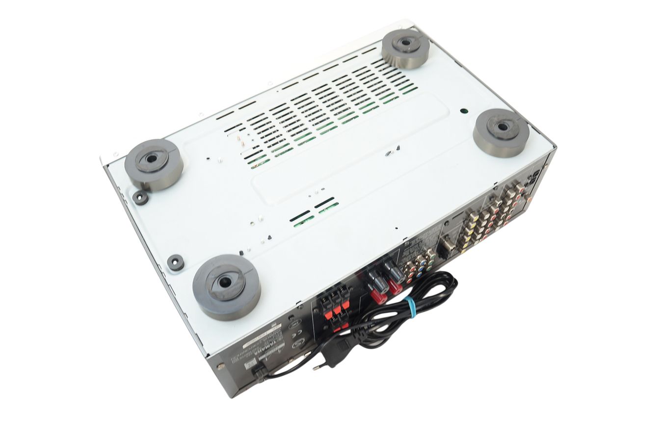 Yamaha_RX-V357_5.1_AV_Receiver_Natural_Sound_Silber_09