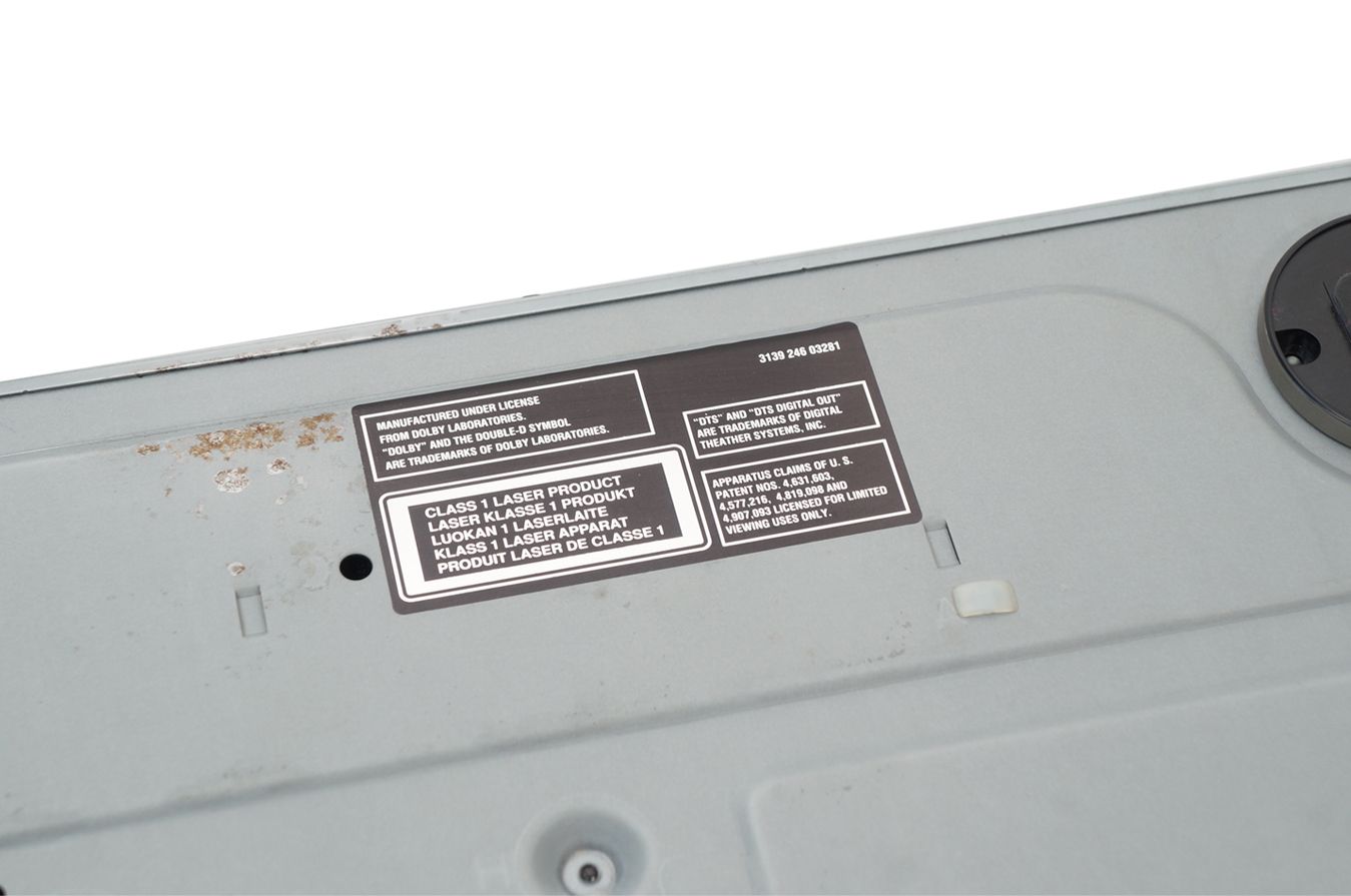 Yamaha_DVD-S557_DVD_Player_Silber_11