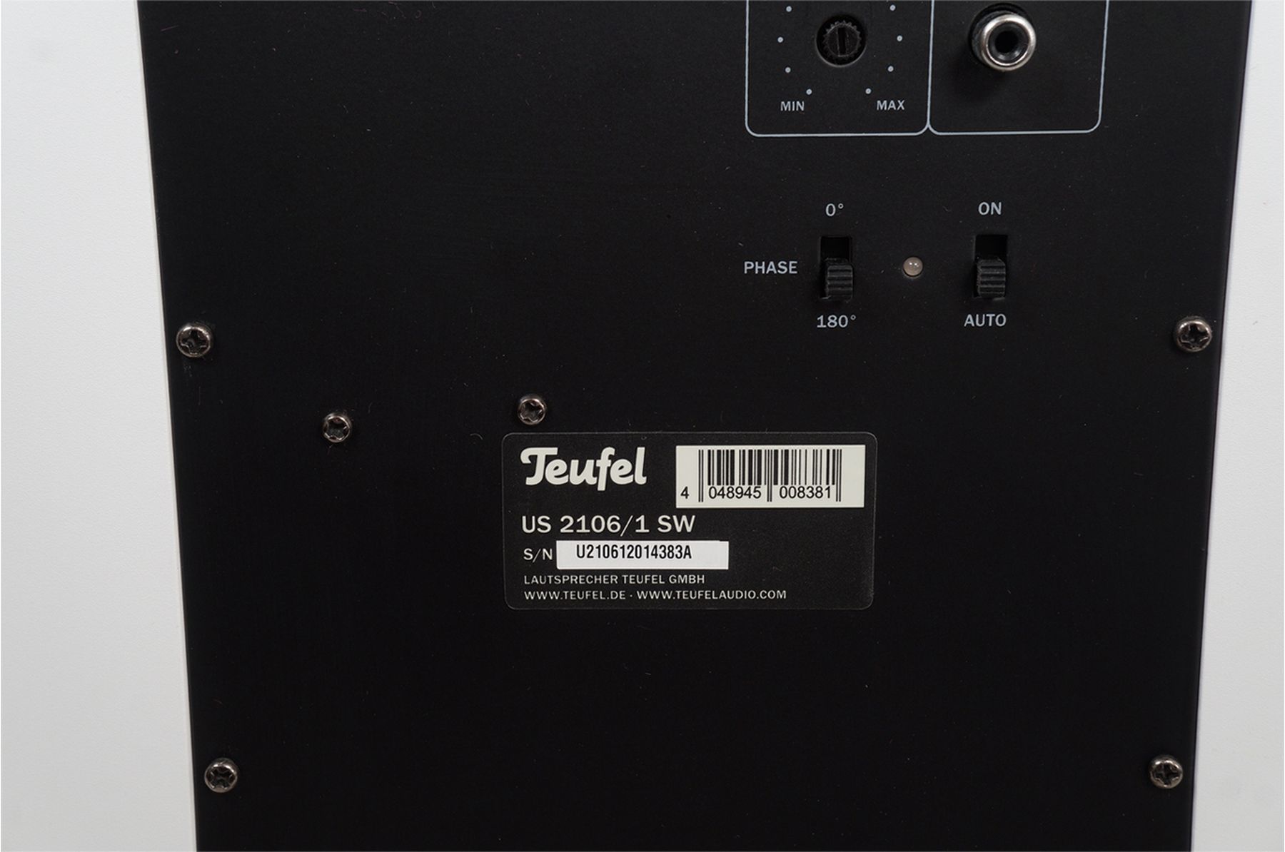 Teufel_US_2106-1_SW_Subwoofer_Aktiv_Weiss_06_result