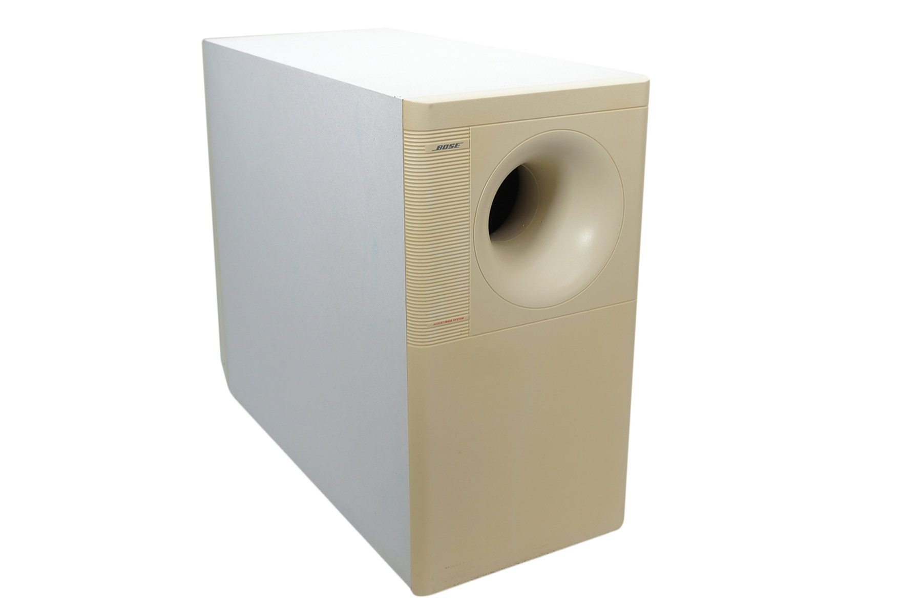 Bose_Acoustimass_6_Heimkino-System_Subwoofer_Weiss_mit_Kabeln_02