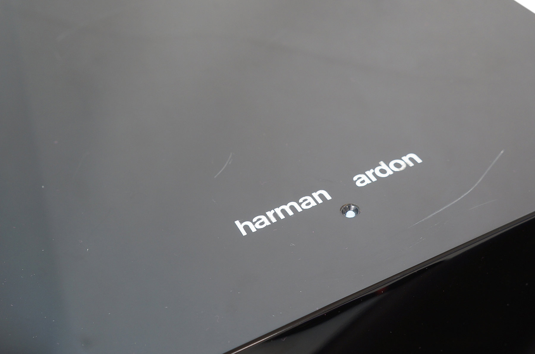 Harman_Kardon_SB10_Heimkino_System_-_Soundbar__HKTS_210_SUB