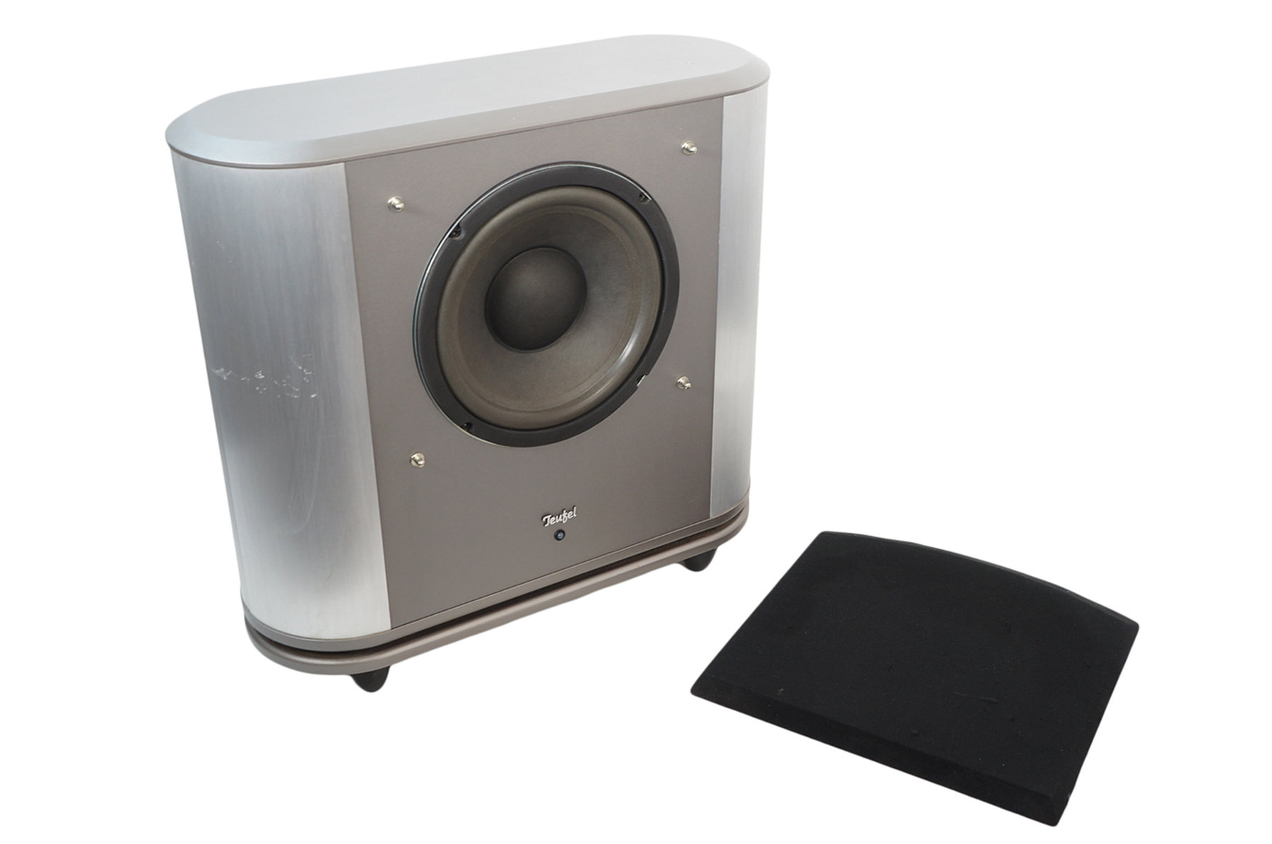 Teufel_Concept_P_Sub_Subwoofer_Aktiv_Silber