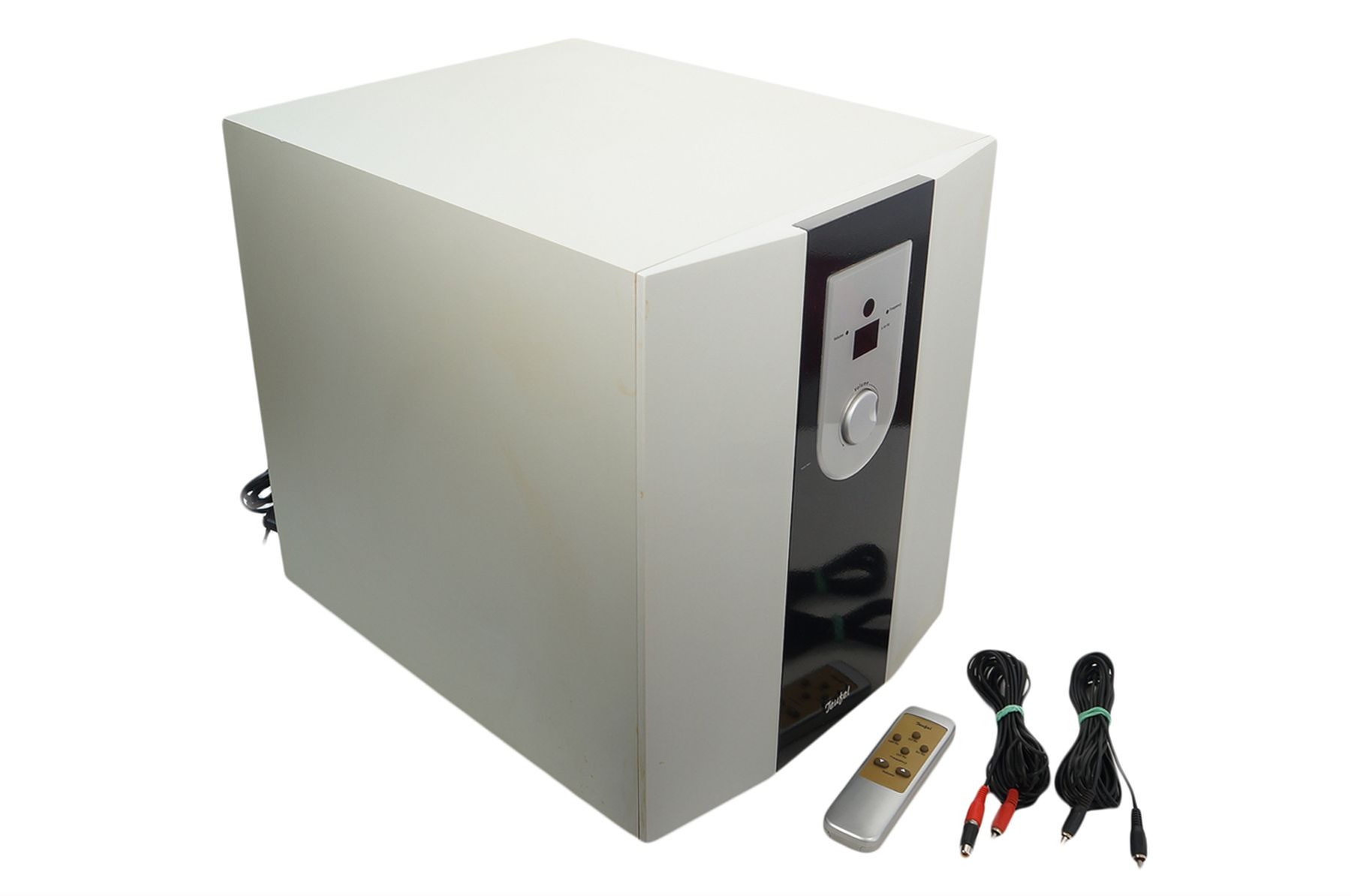 Teufel_Concept_S_Aktiver_Subwoofer_Silber_11_result