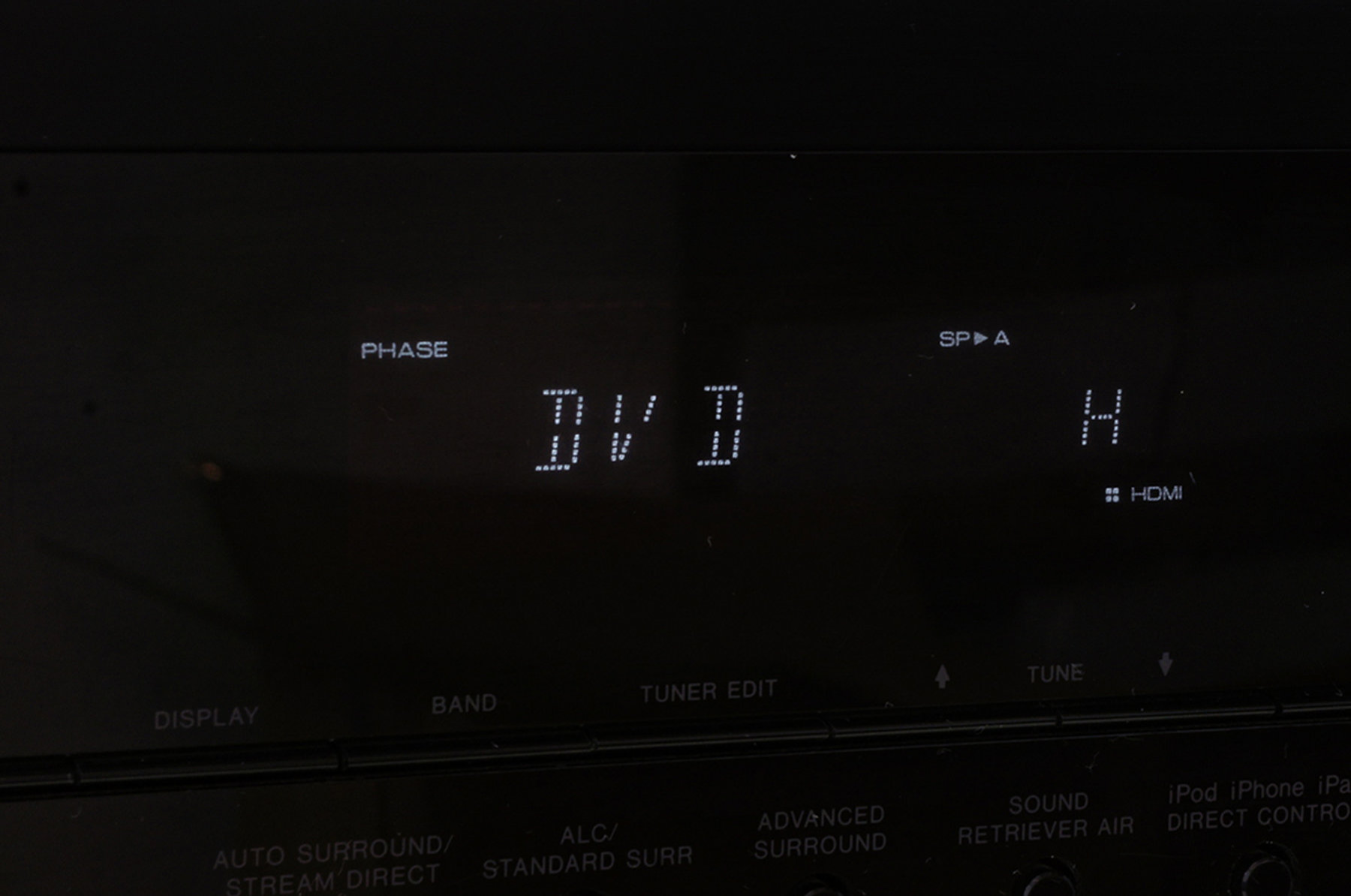 Pioneer_VSX-827-K_7.1_AV-Receiver_Schwarz_mit_Mikrofon_13