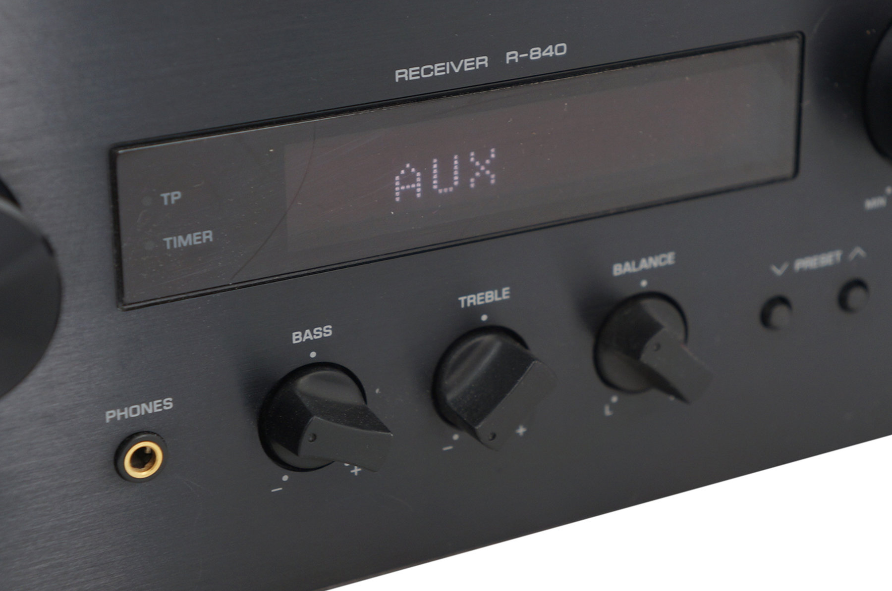Yamaha_R-840_Stereo_2.1_Receiver_Schwarz_13