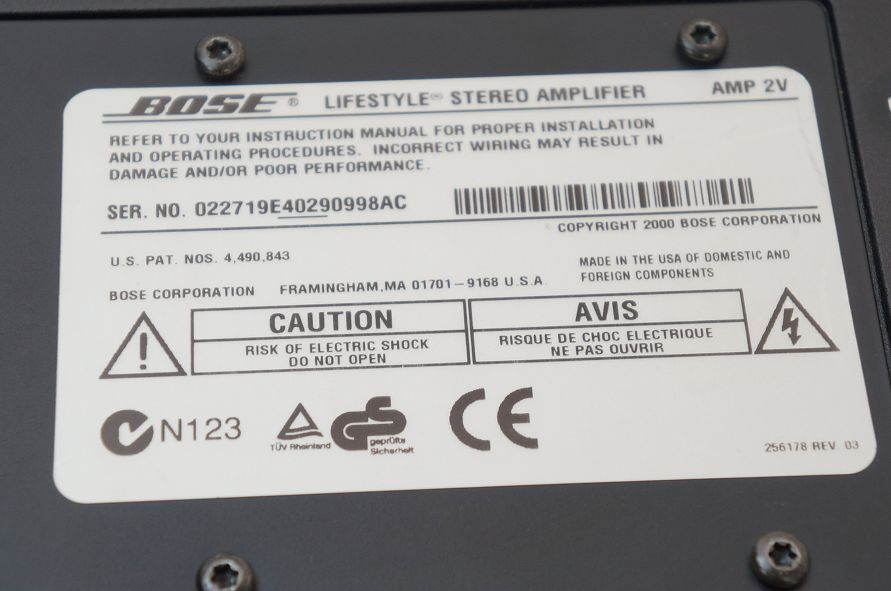 Bose_Lifestyle_Stereo_Amplifier_AMP_2V_Schwarz_02