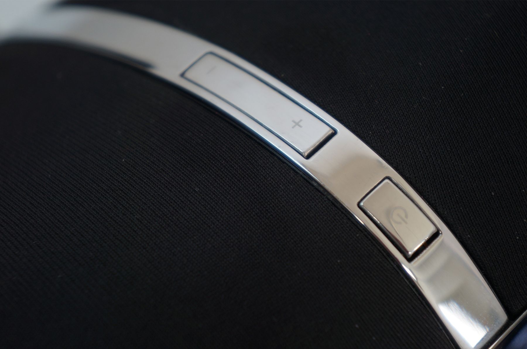 Bowers__Wilkins_Zeppelin_Lautsprecher_11_result