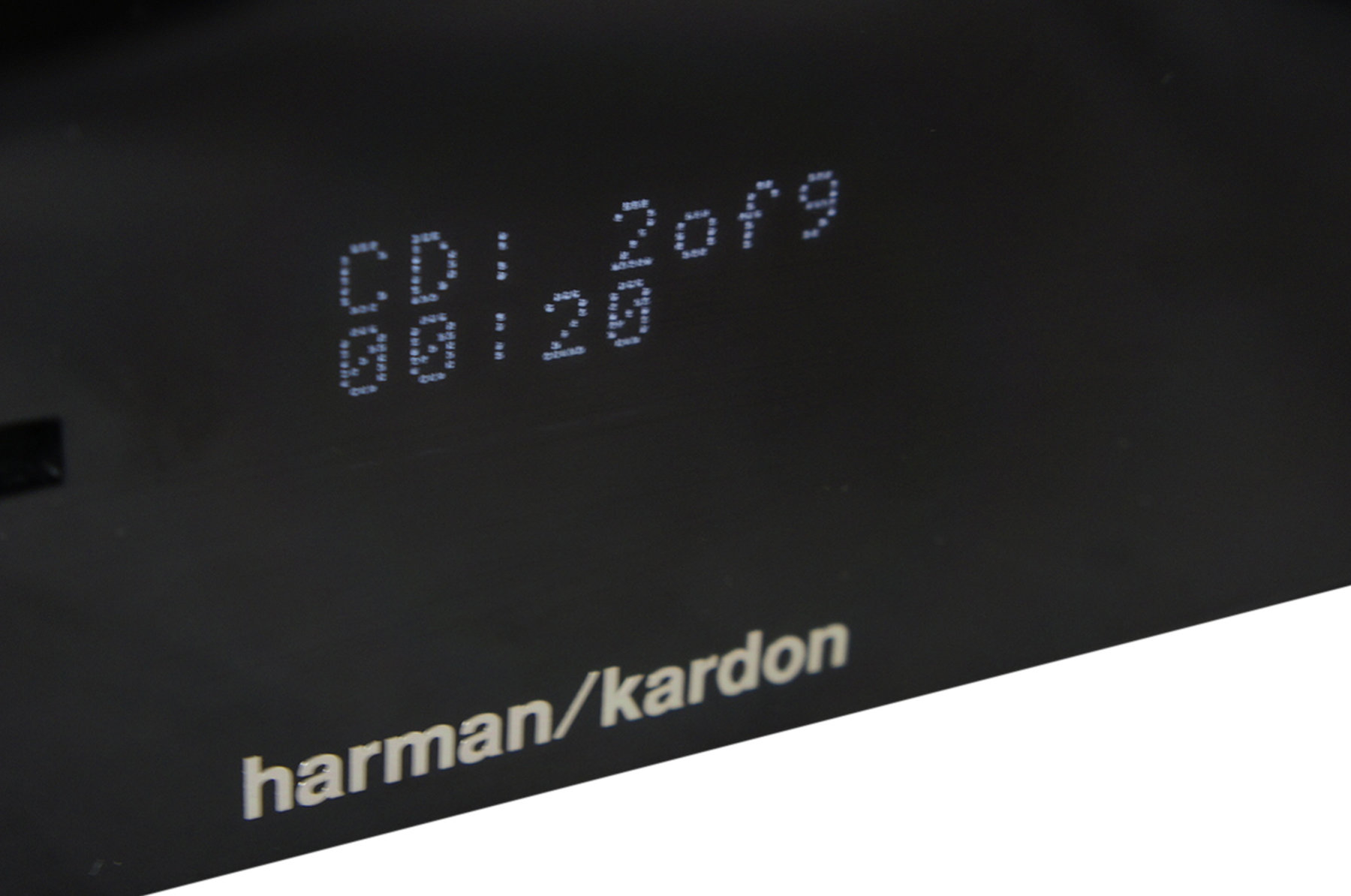 Harman_Kardon_BDS_2_BluRay_2.1_Receiver_3D_HDMI_USB_02
