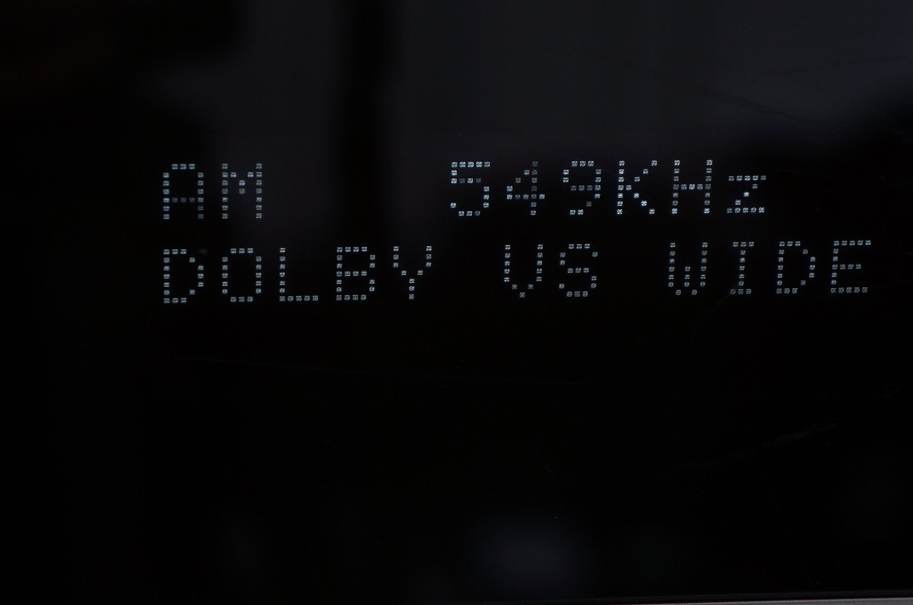 Harman_Kardon_AVR_141_5.1_AV_Receiver_02
