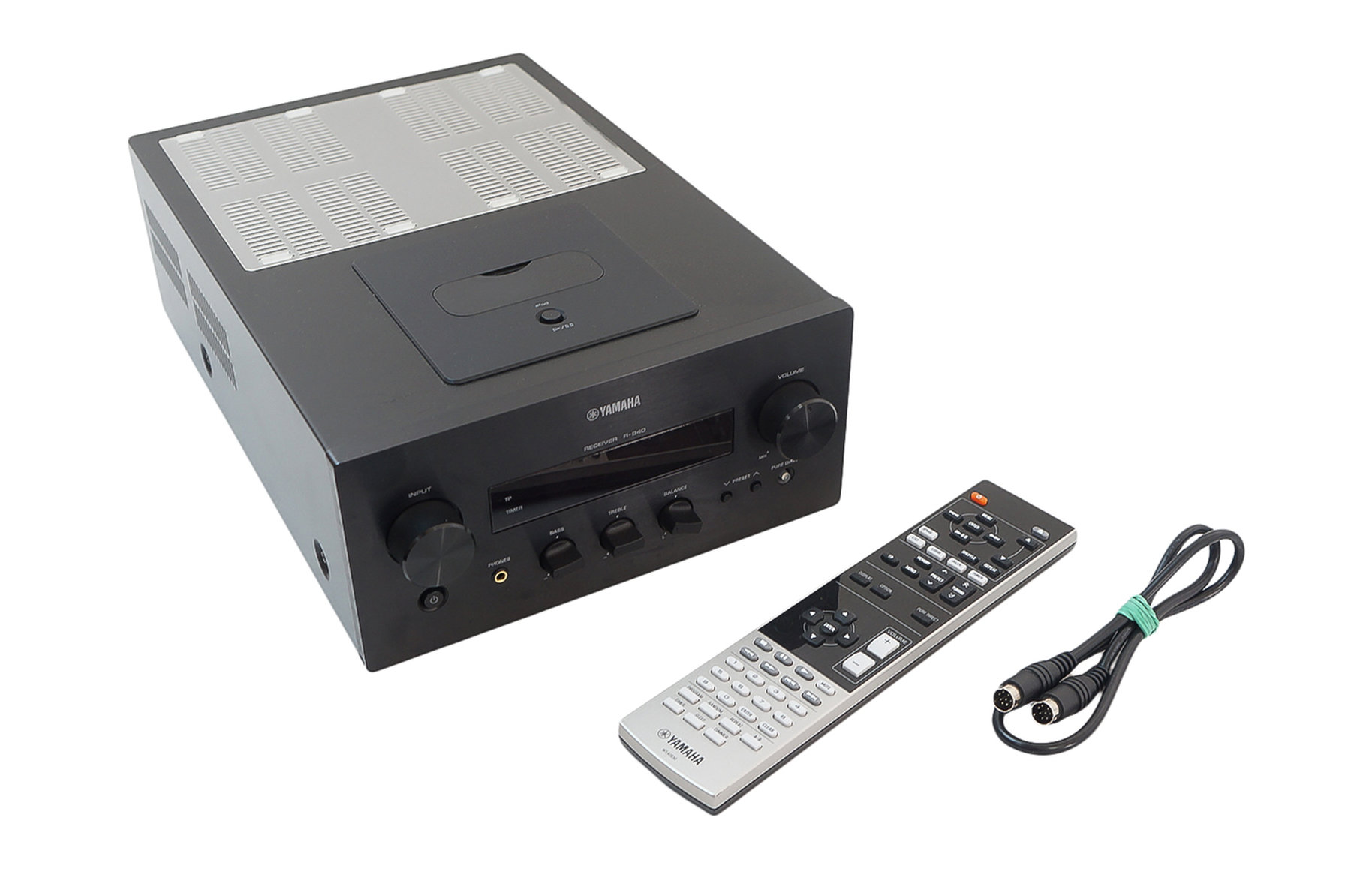 Yamaha_R-840_Stereo_2.1_Receiver_Schwarz_05