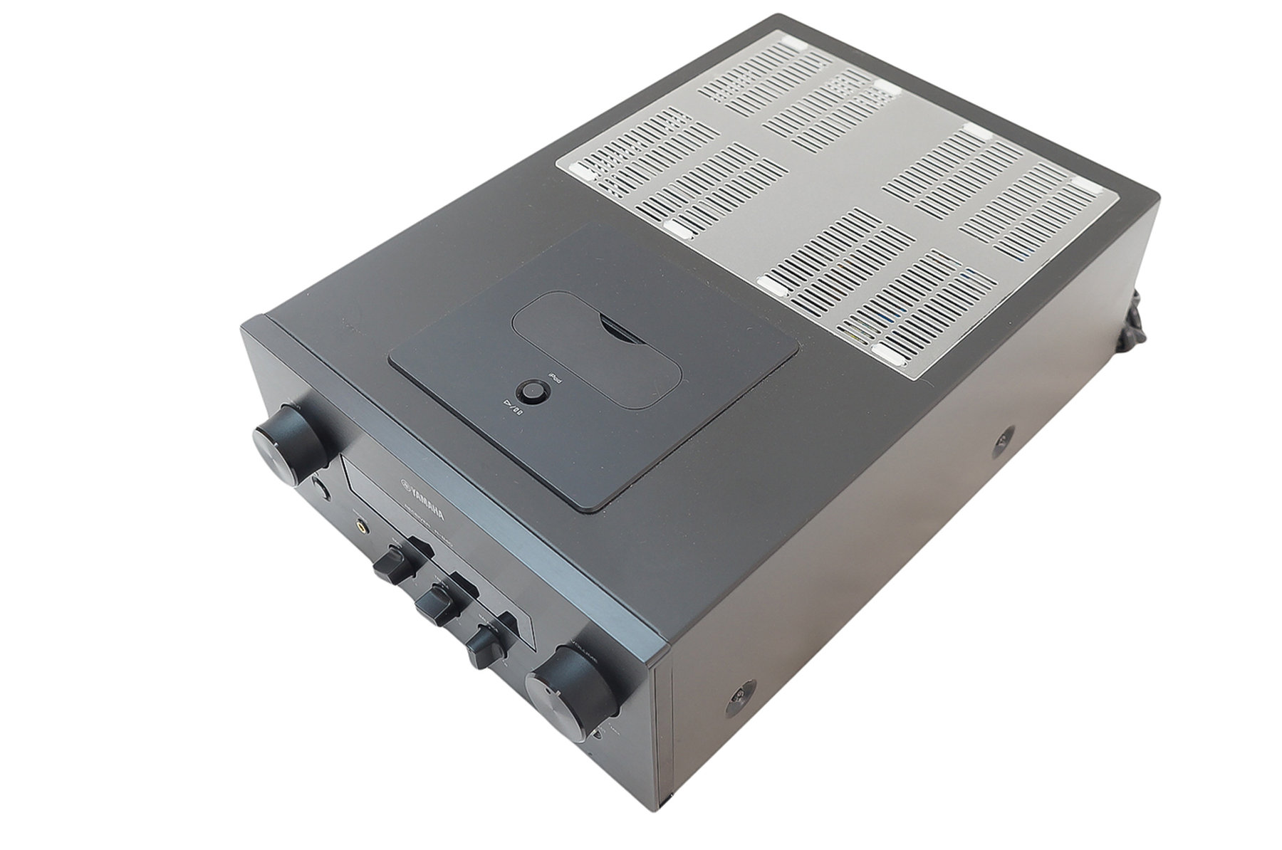 Yamaha_R-840_Stereo_2.1_Receiver_Schwarz_10