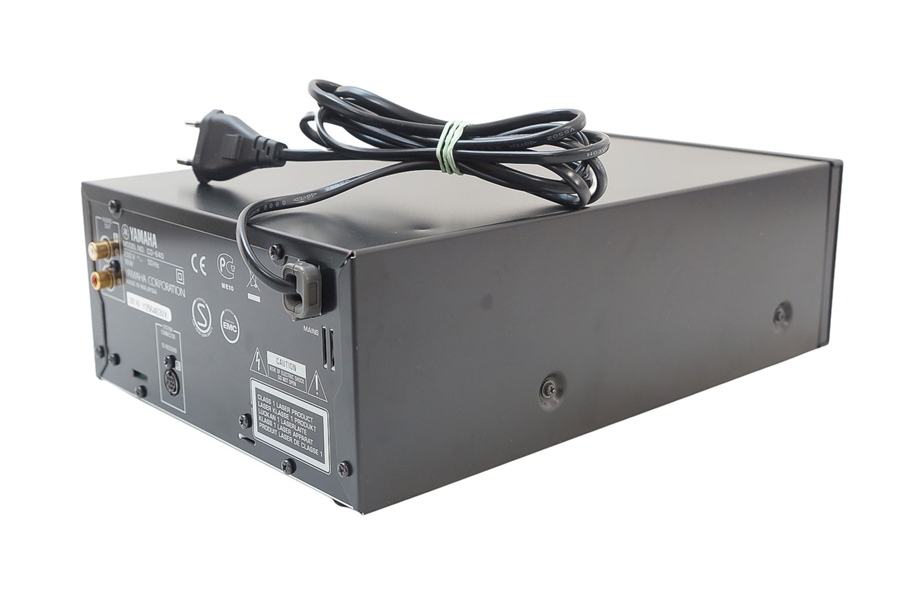 Yamaha_CD-640_CD_Player_Schwarz_06_result