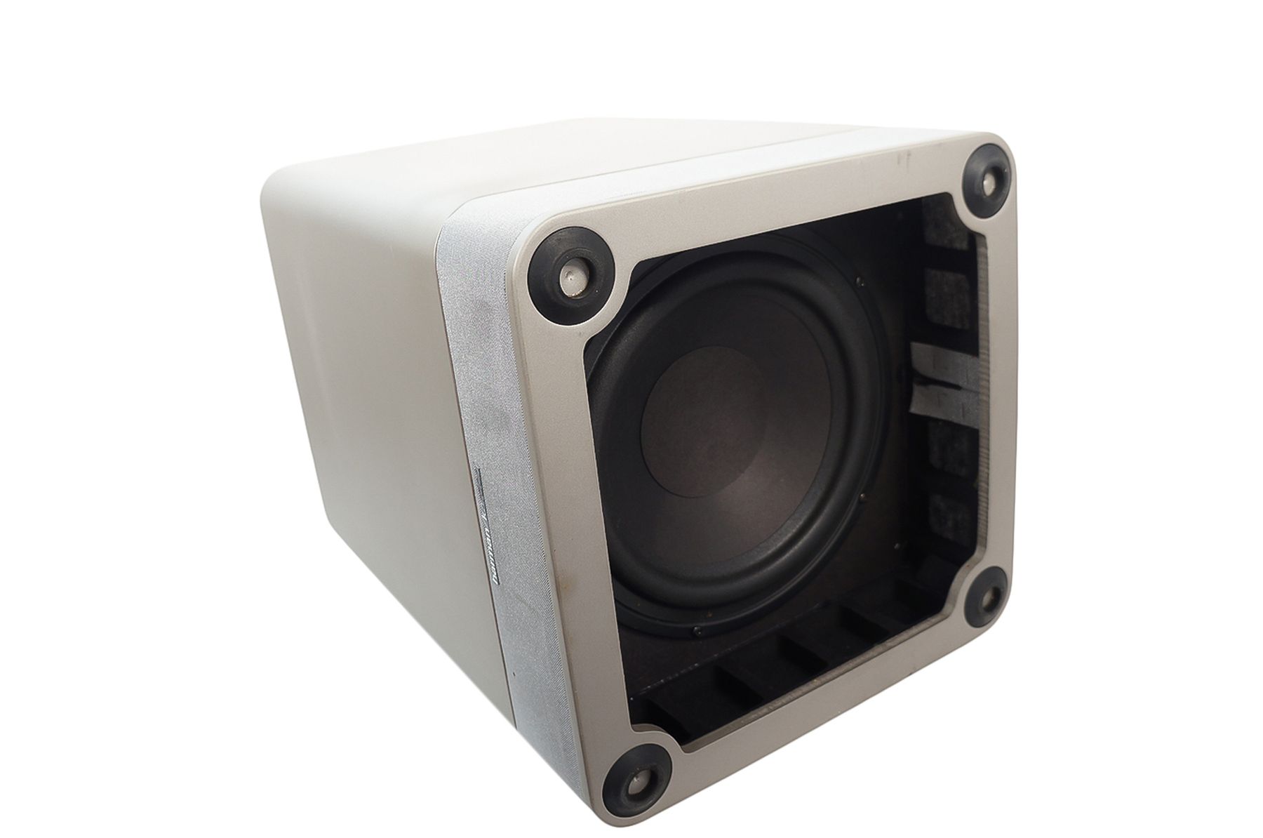 Harman_Kardon_HKTS_SUB-TS7_Subwoofer_Silber_Aktiv_08_result