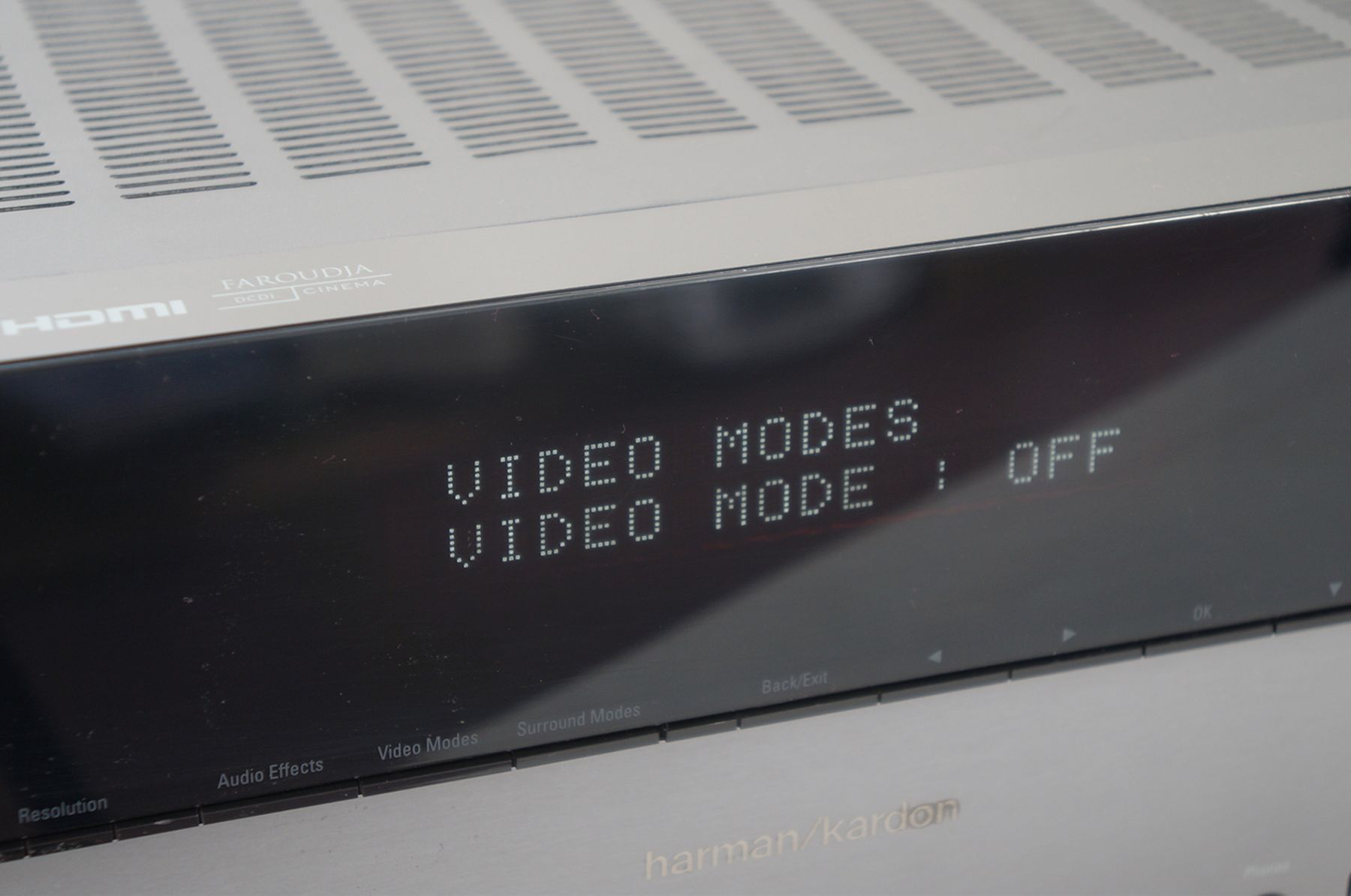 Harman_Kardon_AVR_360_7.1_AV_Receiver_Schwarz_14_result