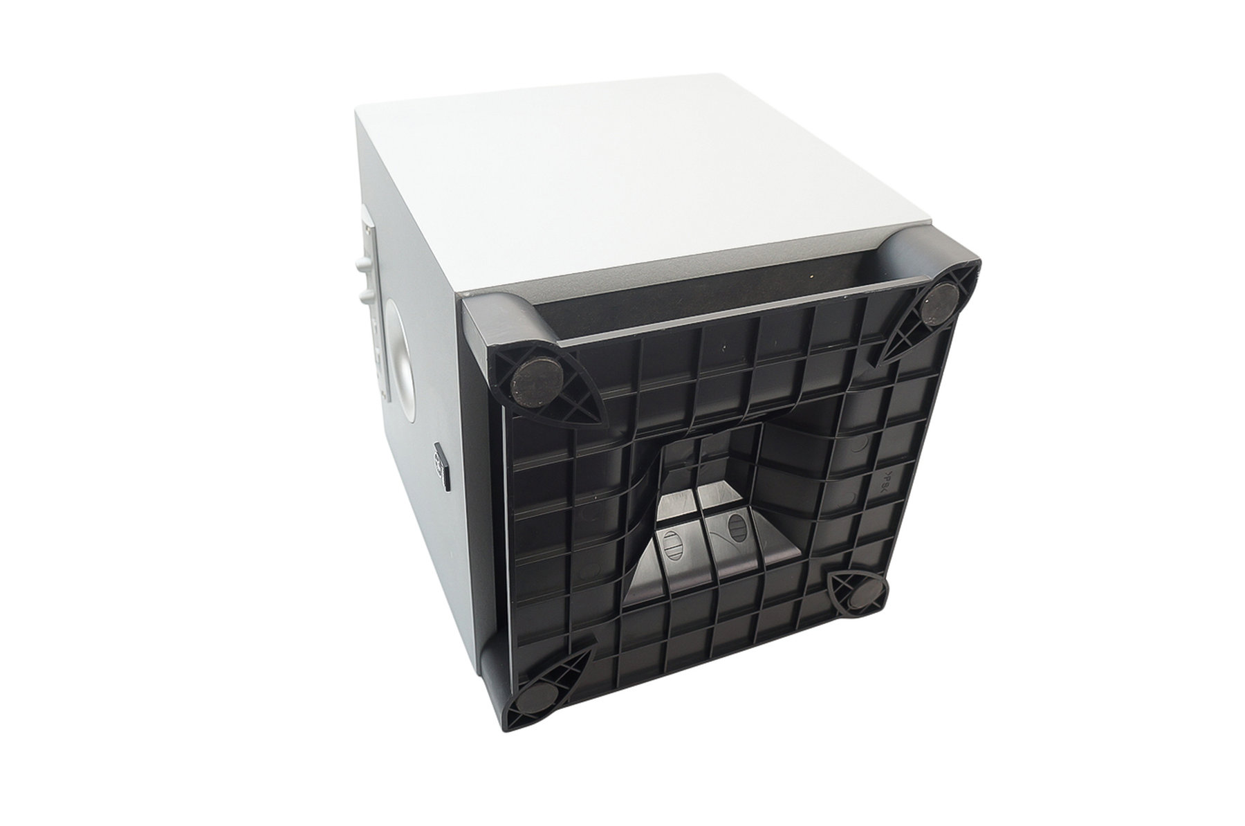 Yamaha_YST-SW015_Subwoofer_Silber_03