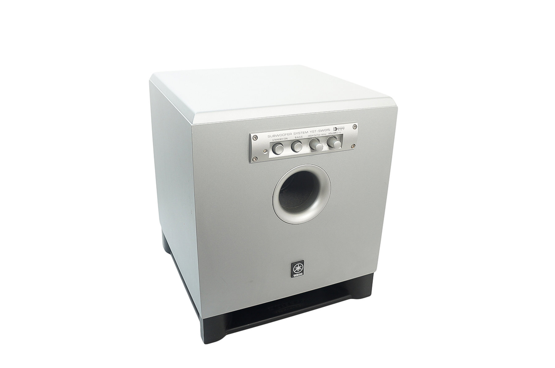 Yamaha_YST-SW015_Subwoofer_Silber_08