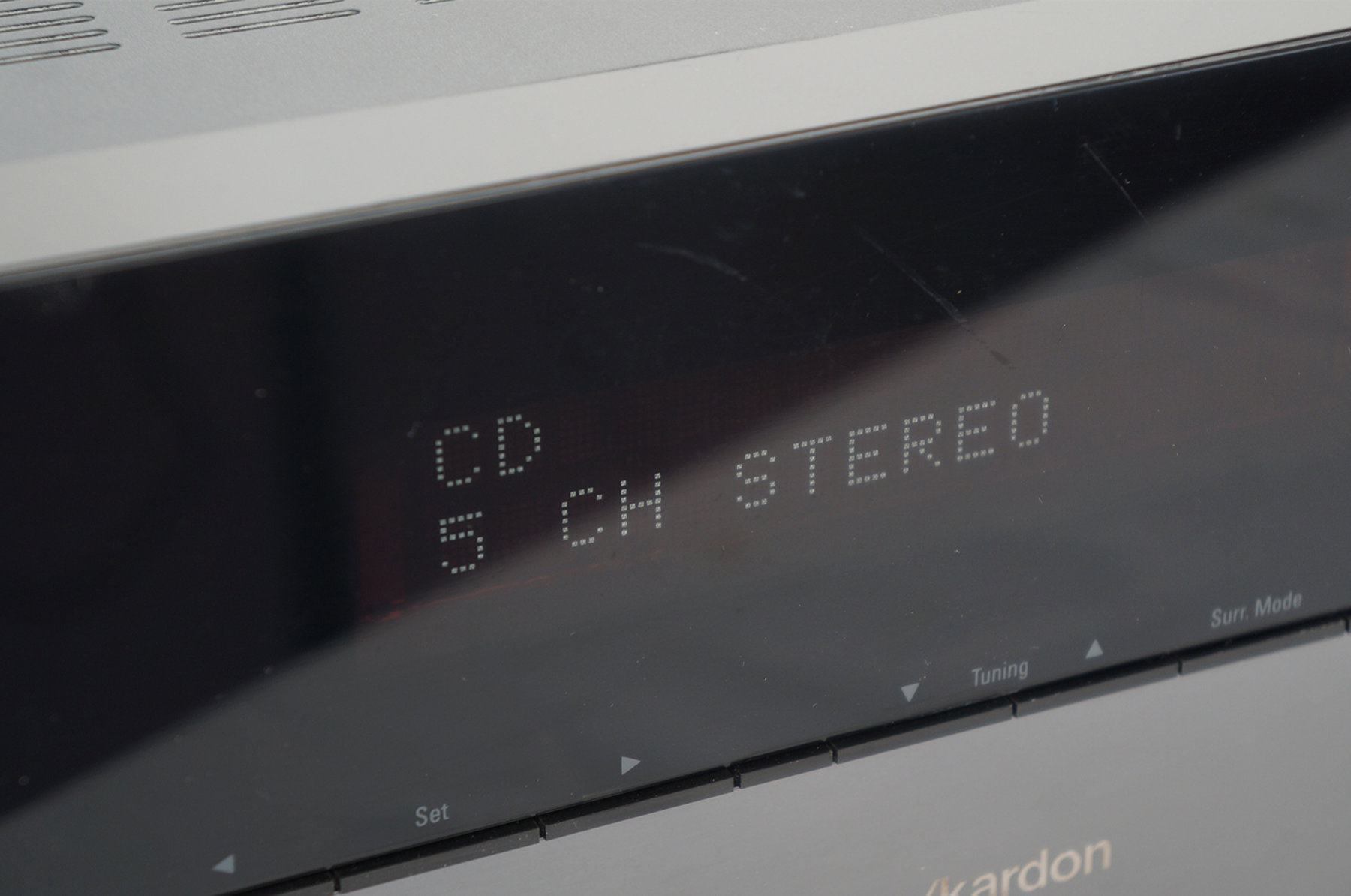 Harman_Kardon_AVR_160_160-230_7.1_AV_Receiver_14