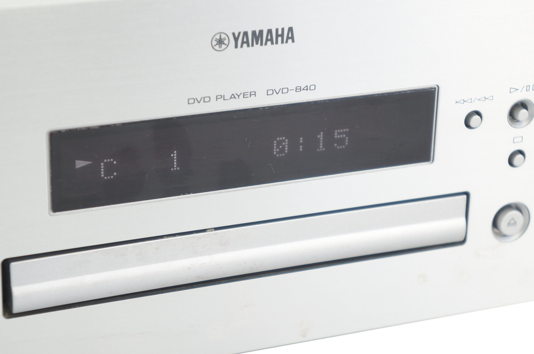 Yamaha_DVD-840_DVD_Player_Silber_02