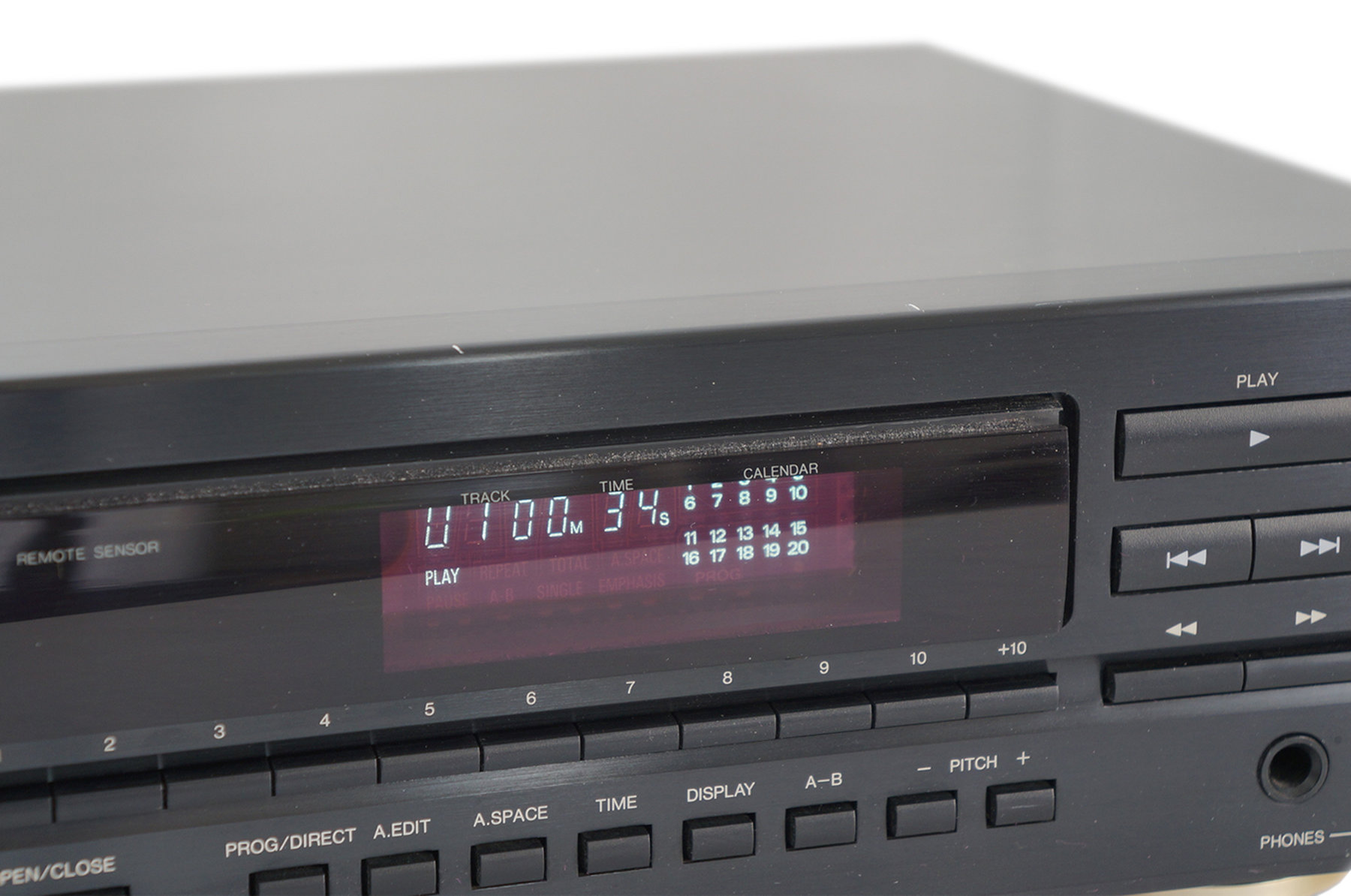 Denon_DCD-695_CD_Player_Schwarz_02