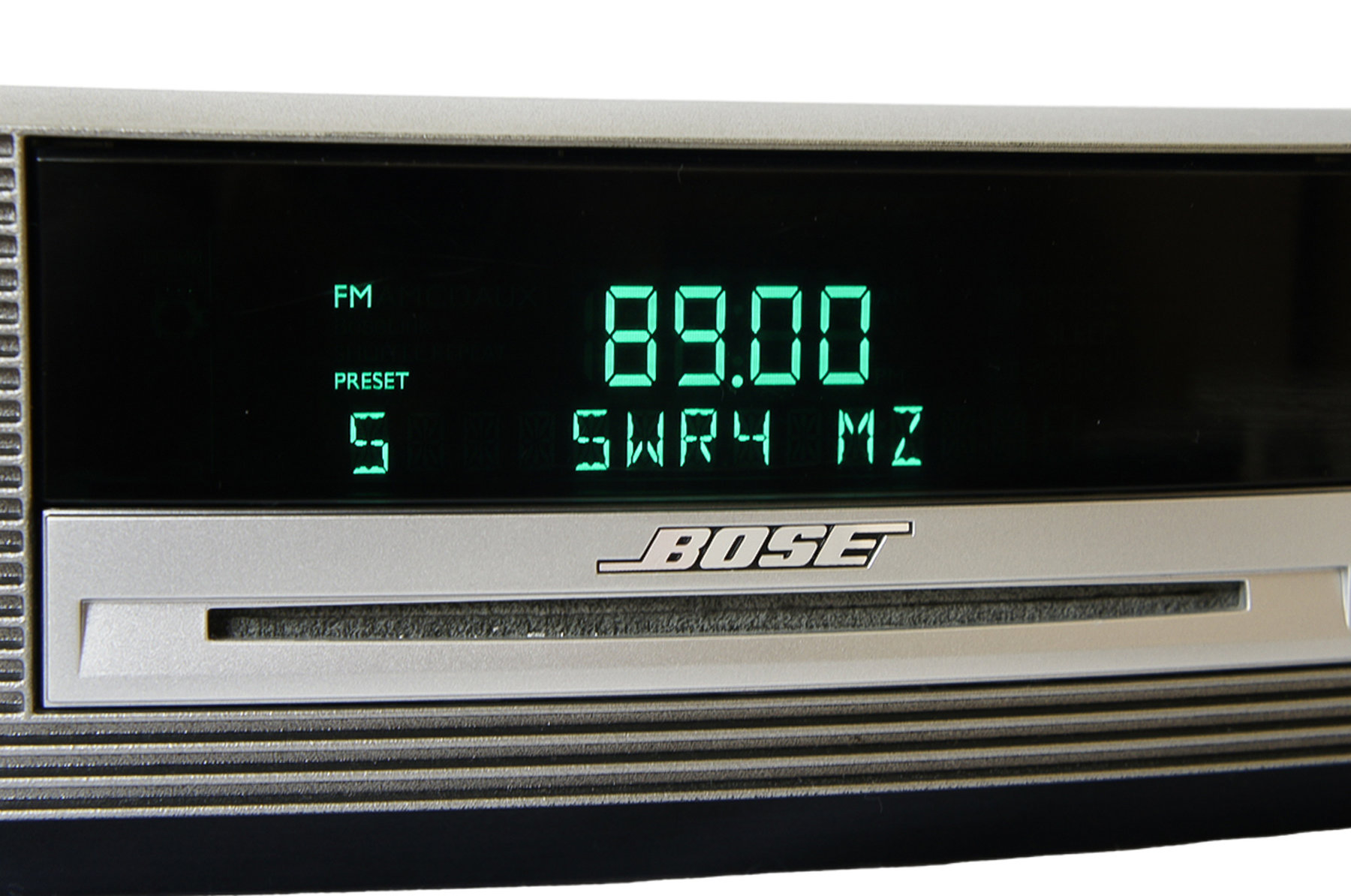 Bose_Wave_Music_System_Grau_10