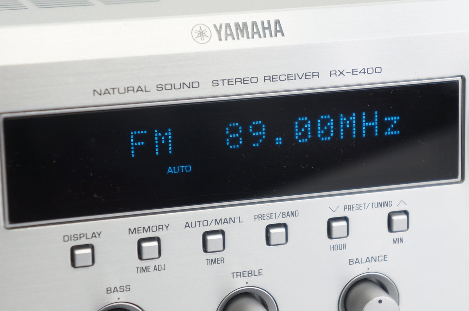 Yamaha_RX-E400_Stereo_2.1_Receiver_Silber_10
