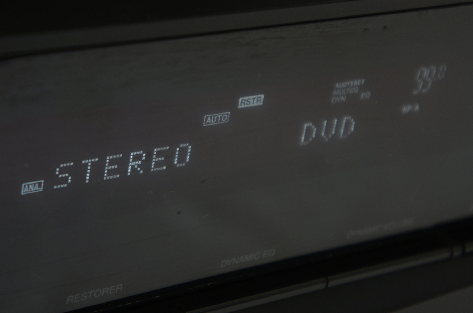 Denon_AVR-1610_Dolby_Digital_AV-Receiver_mit_HDMI_11