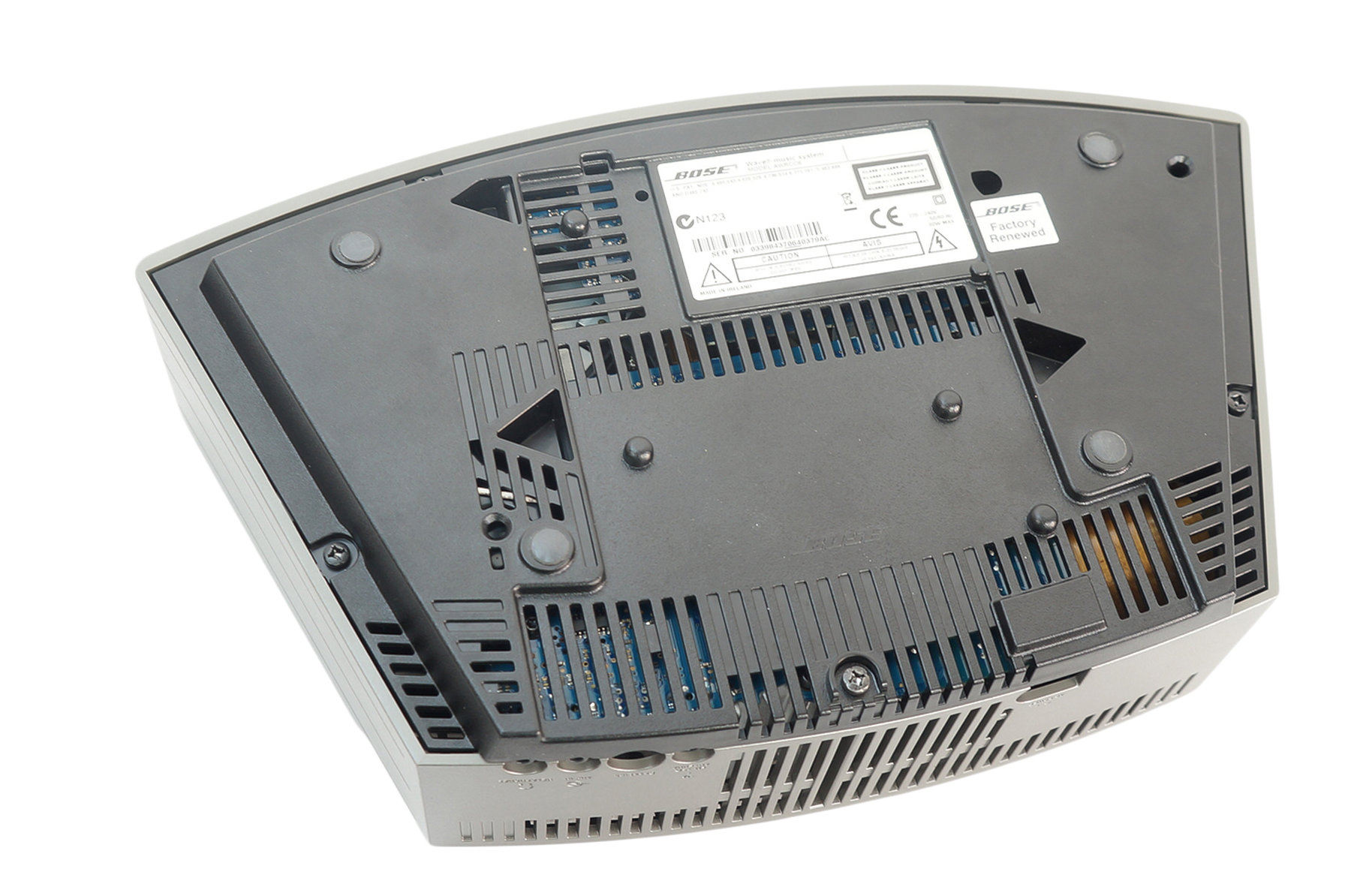 Bose_Wave_Music_System_AWRCC6_Grau_03