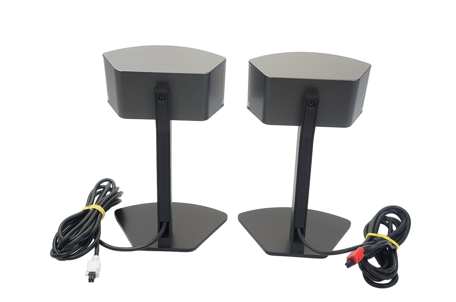 Bose_Companion_5_Multimedia_Speaker_System_02