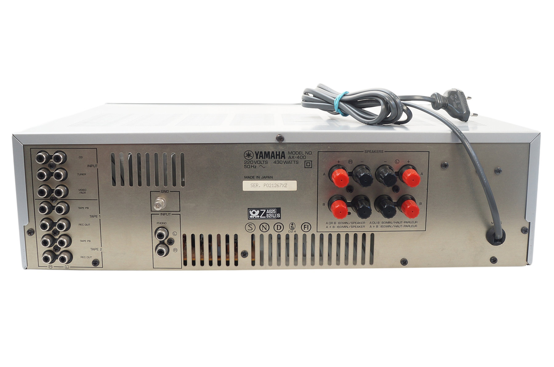 Yamaha_AX-400_Natural_Sound_Stereo_Amplifier_Verstarker_04