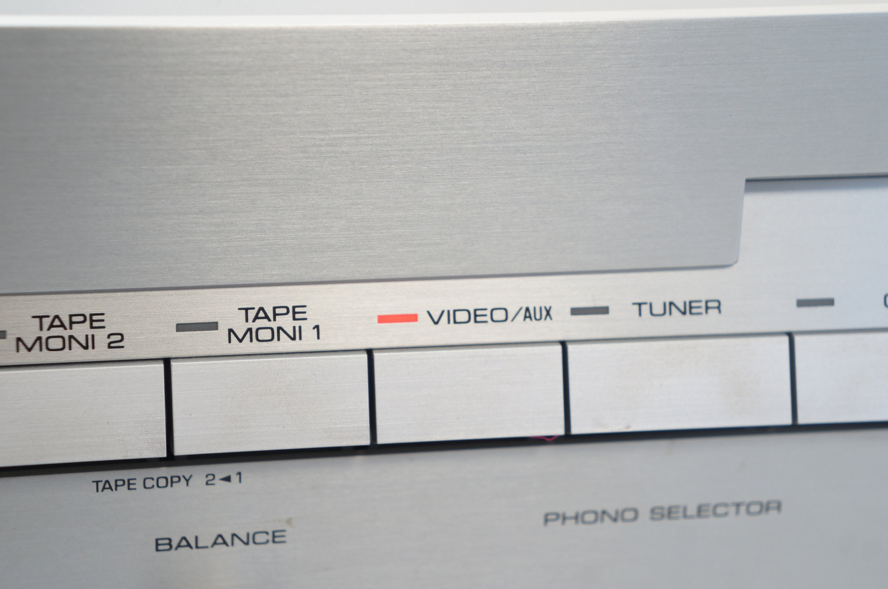 Yamaha_AX-400_Natural_Sound_Stereo_Amplifier_Verstarker_09