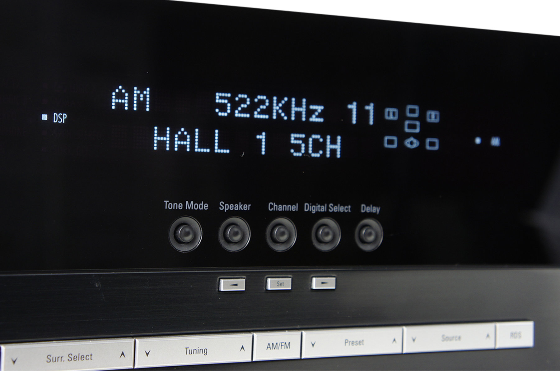 Harman_Kardon_AVR_135_Dolby_Digital_DTS_6.1_Receiver_Silber_10