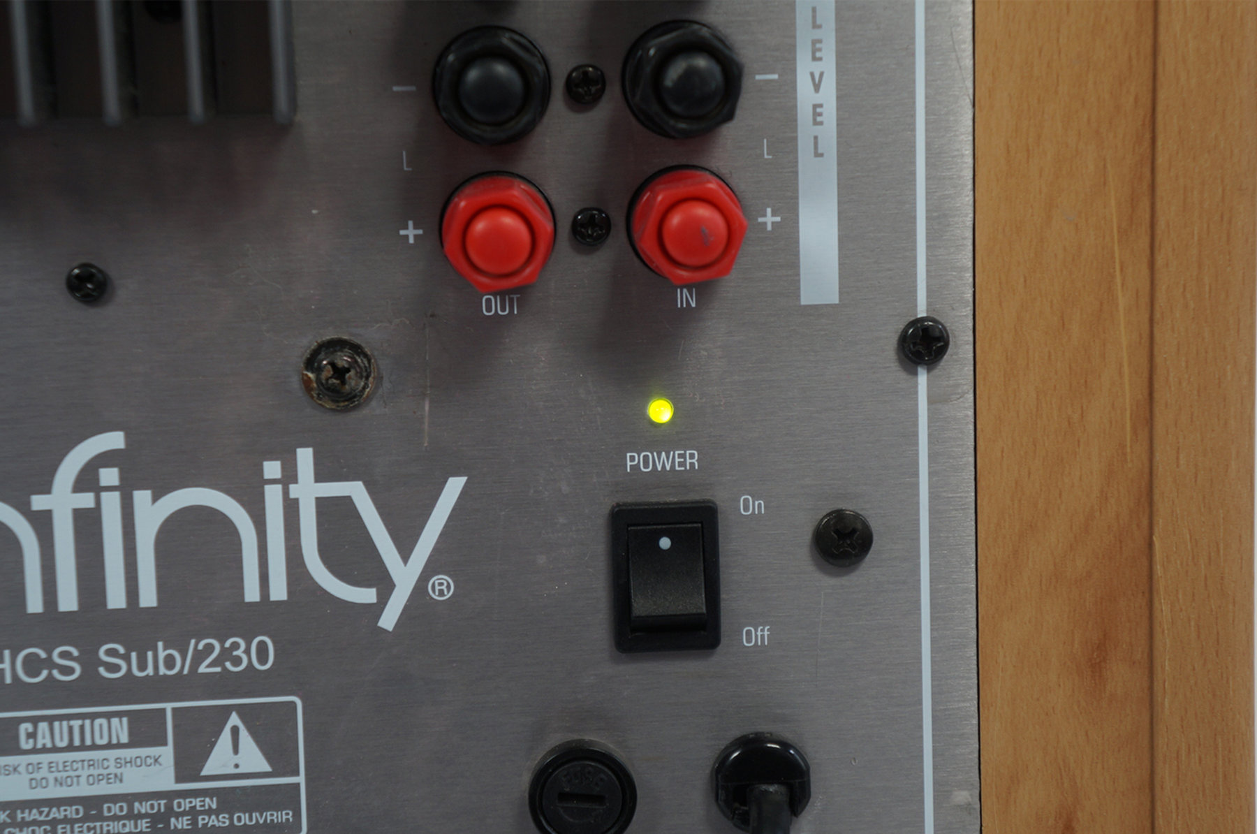 Infinity_Beta_HCS_Sub-230_Subwoofer_Holzoptik__05