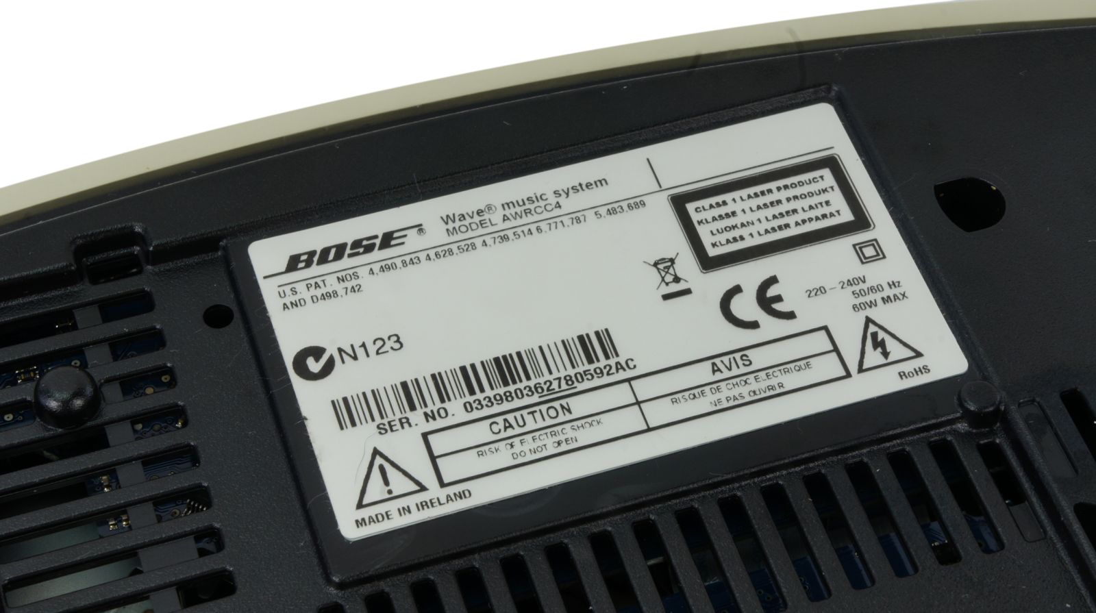 Bose_Wave_Music_System_AWRCC4_Weiss_06