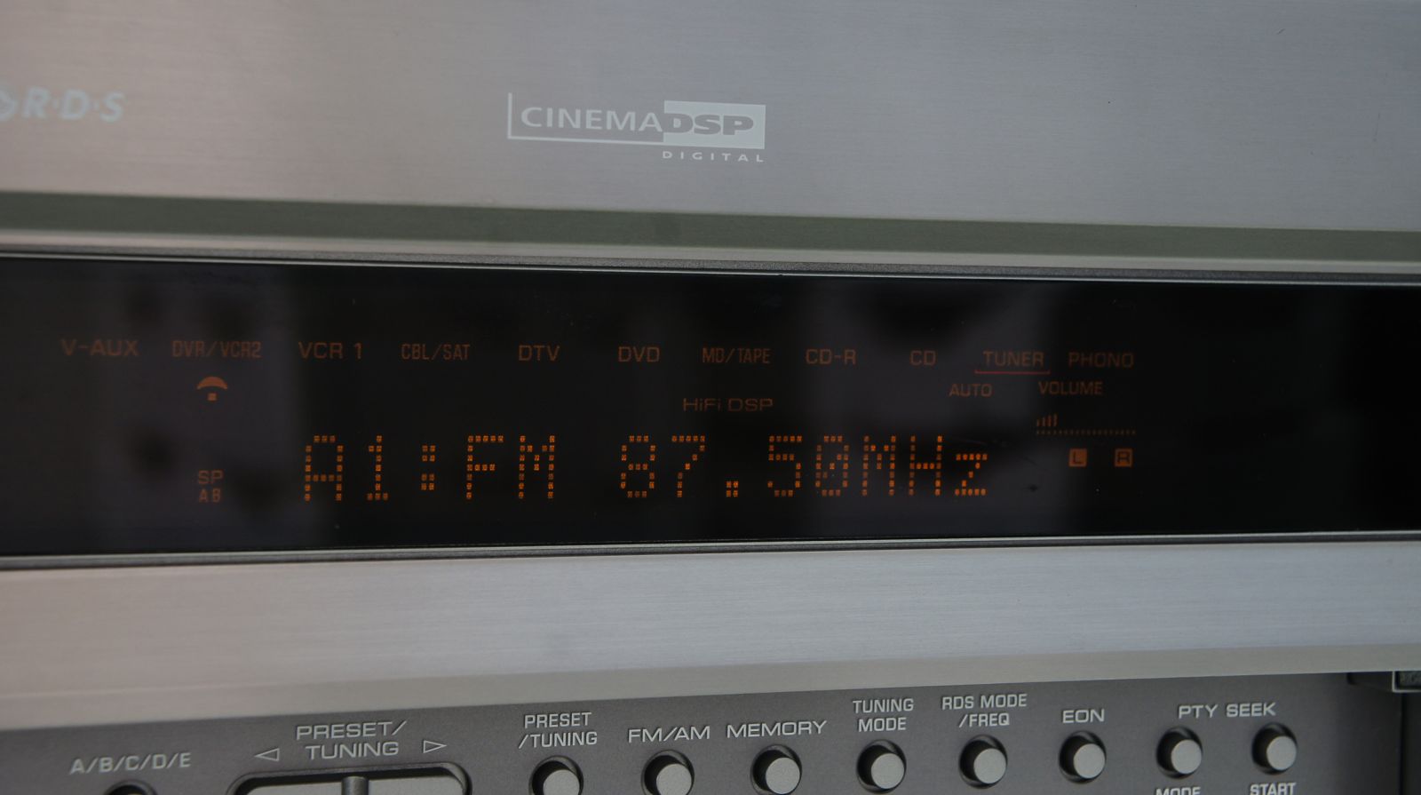 Yamaha_RX-V1400_RDS_7.1_Kanal_Heimkino_Receiver_Titan