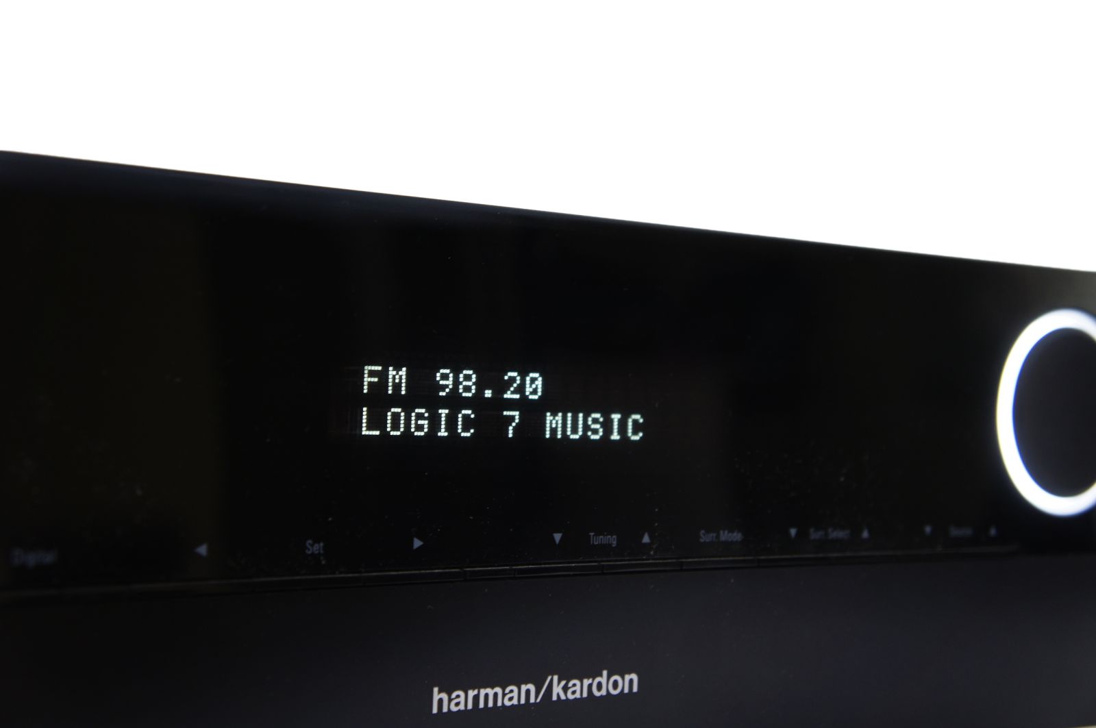 Harman_Kardon_AVR_151S_5.1-Kanal_Audio_Video_Receiver_Schwarz_09