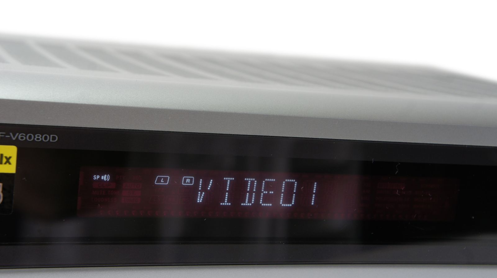 Kenwood_KRF-V6080D_Dolby_Digital_DTS_Receiver_Silber_02