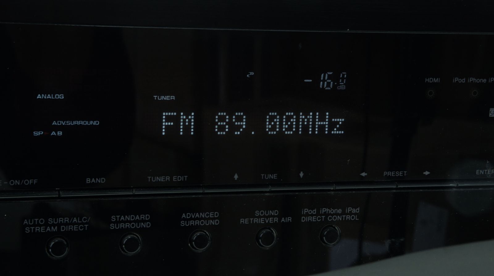 Pioneer_VSX-922-K_Netzwerk_7.1_AV-Receiver_Schwarz_mit_Mikrofon