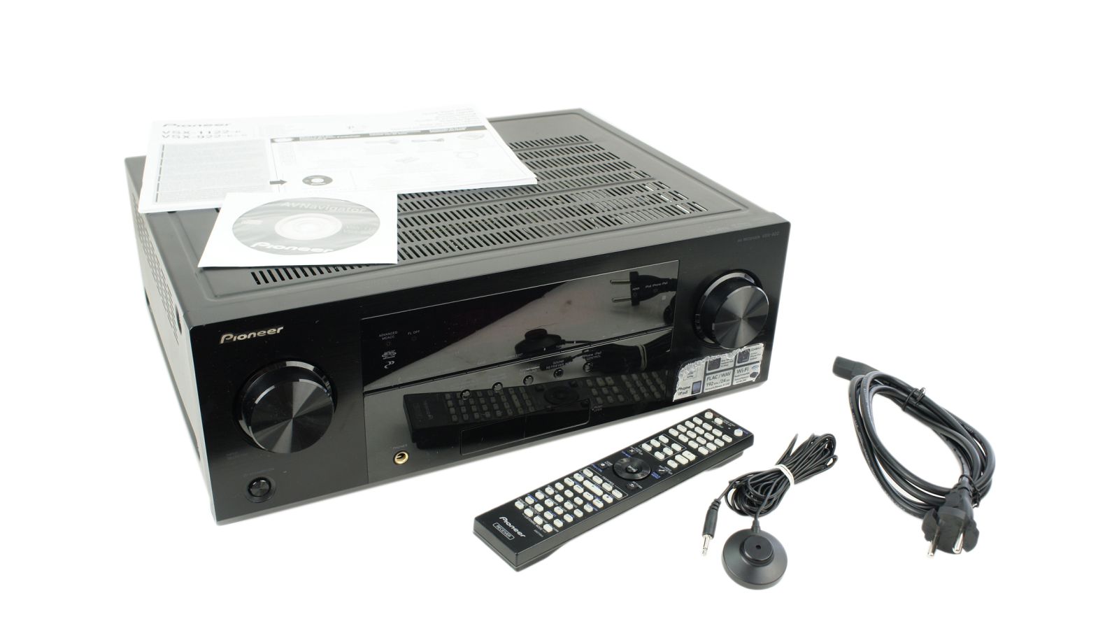 Pioneer_VSX-922-K_Netzwerk_7.1_AV-Receiver_Schwarz_mit_Mikrofon_09