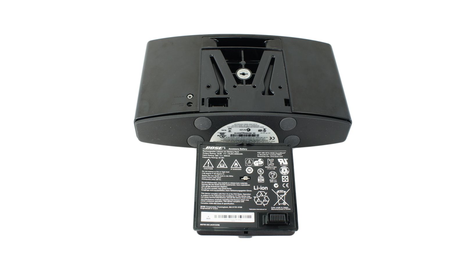Bose_SoundDock_Portable_Digital_Music_System_07