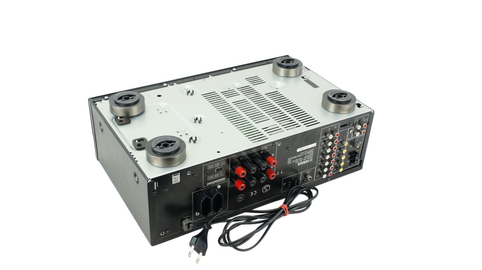 Yamaha_RX-497_Natural_Sound_Stereo_HiFi_AV-Receiver_Schwarz_07