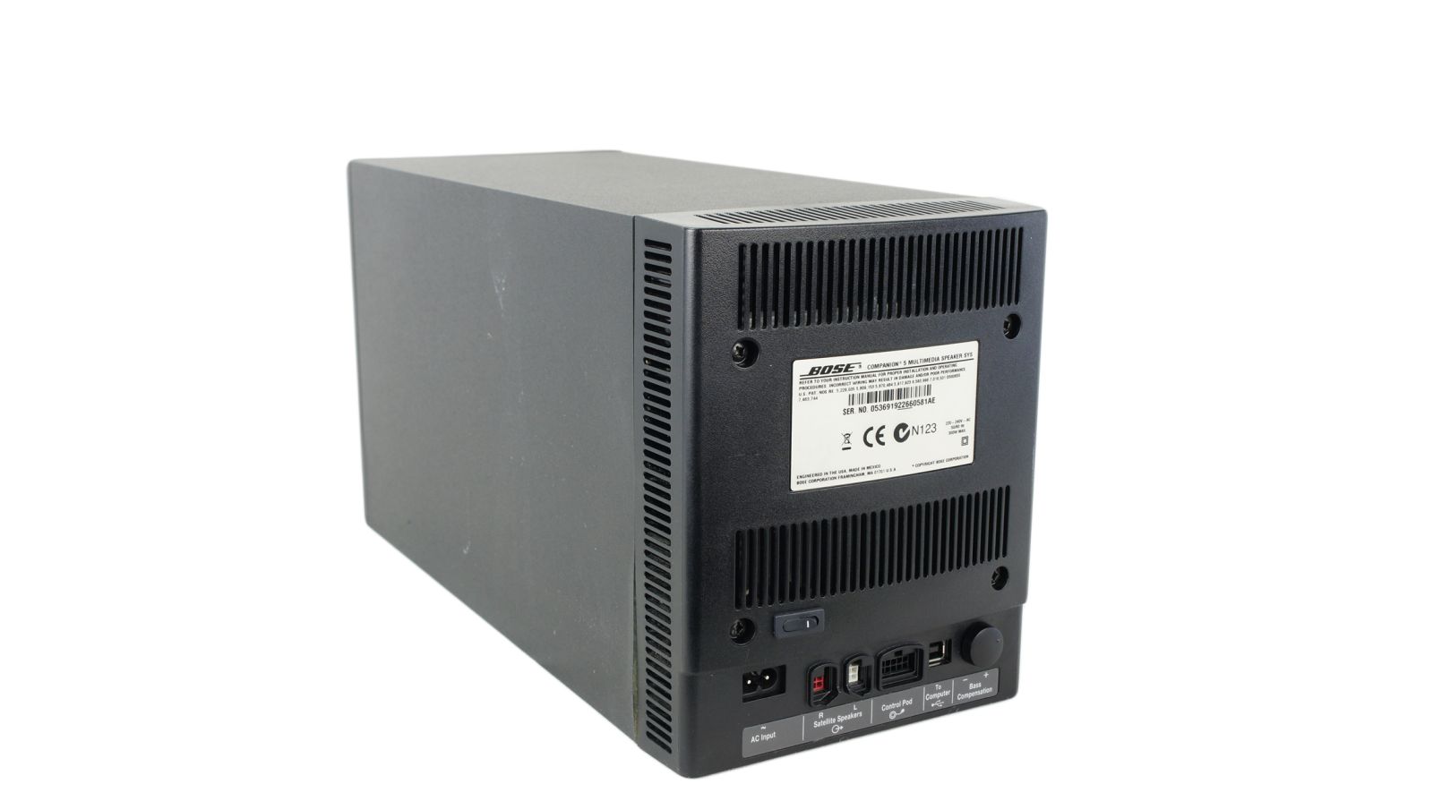 Bose_Companion_5_Multimedia_Speaker_System_03