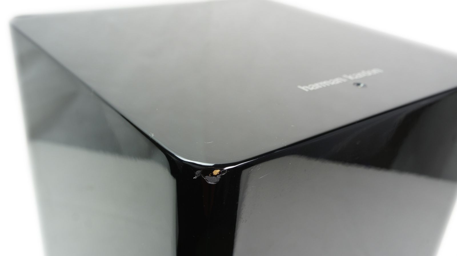Harman_Kardon_HKTS_200_SUB_Subwoofer_Aktiv_Schwarz_03