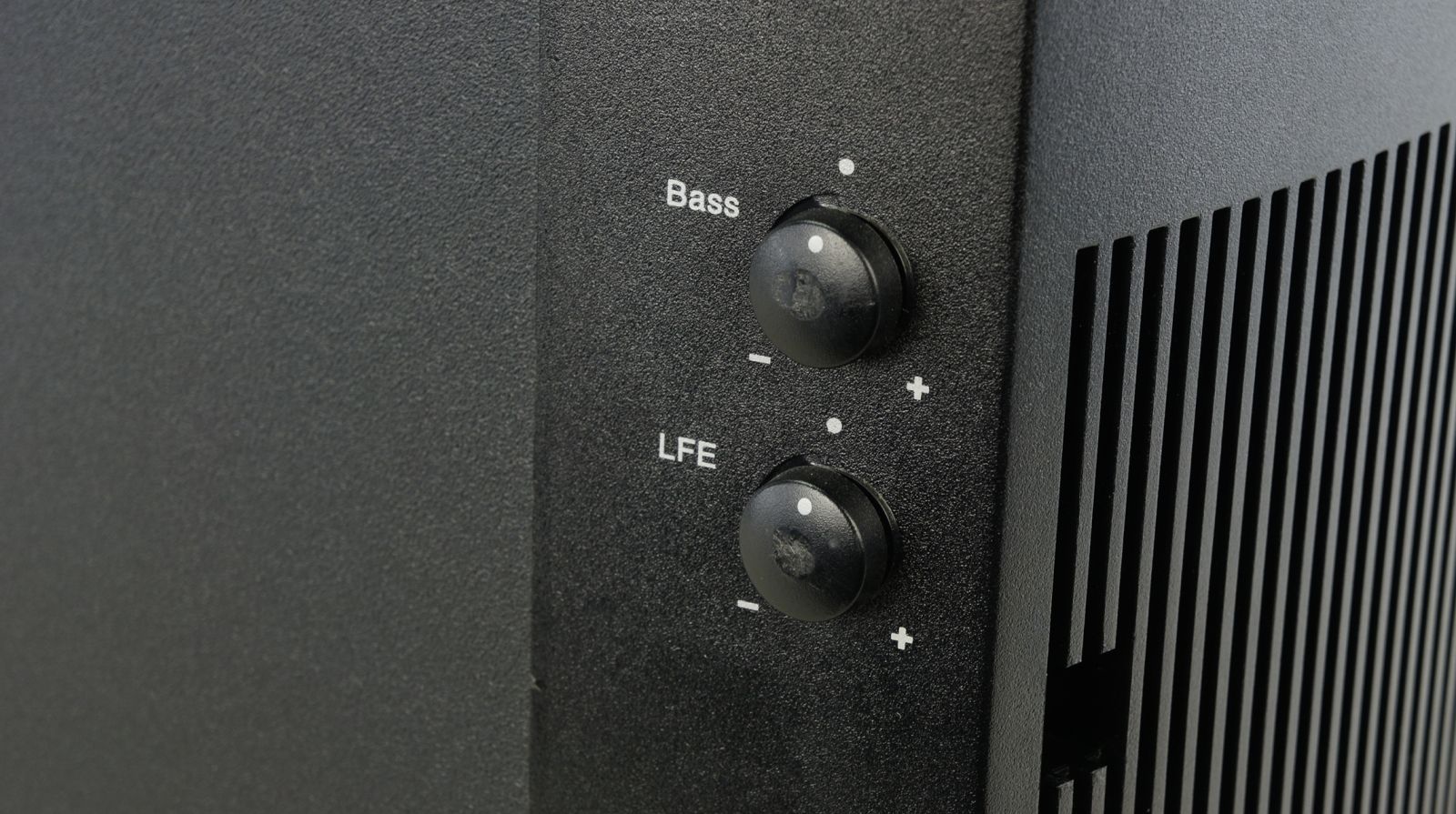 Bose_Acoustimass_6_Series_III_Subwoofer_Aktiv_Schwarz_04