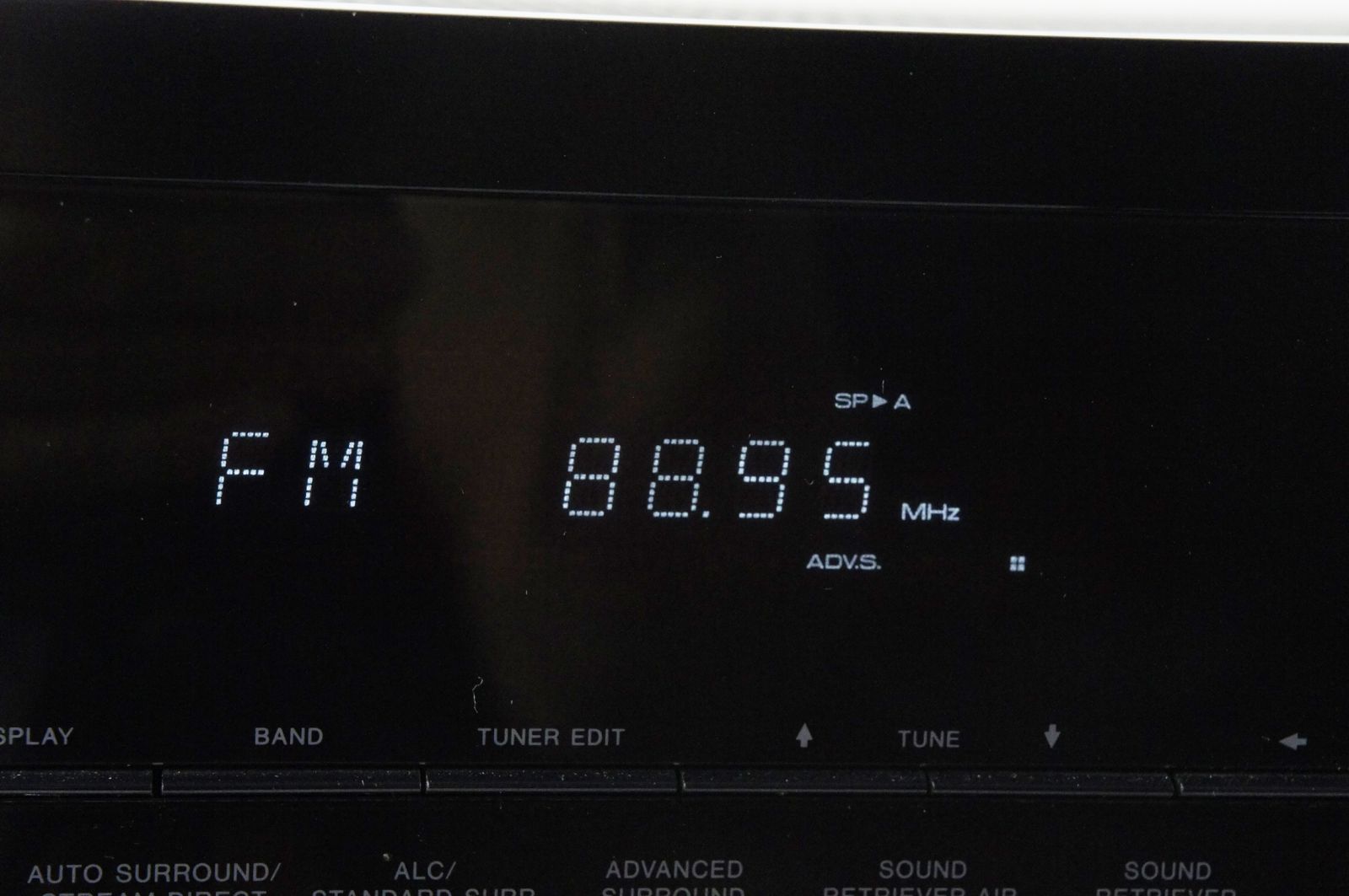 Pioneer_VSX-521-K_5.1_AV-Receiver_Schwarz_mit_Mikrofon_10