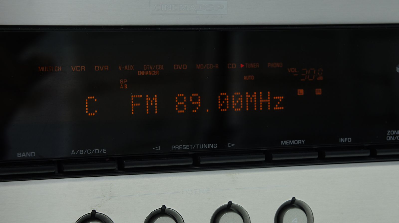 Yamaha_RX-V863_7.1_Digital_Heimkino_AV_Receiver_Silber_mit_Mikrofon