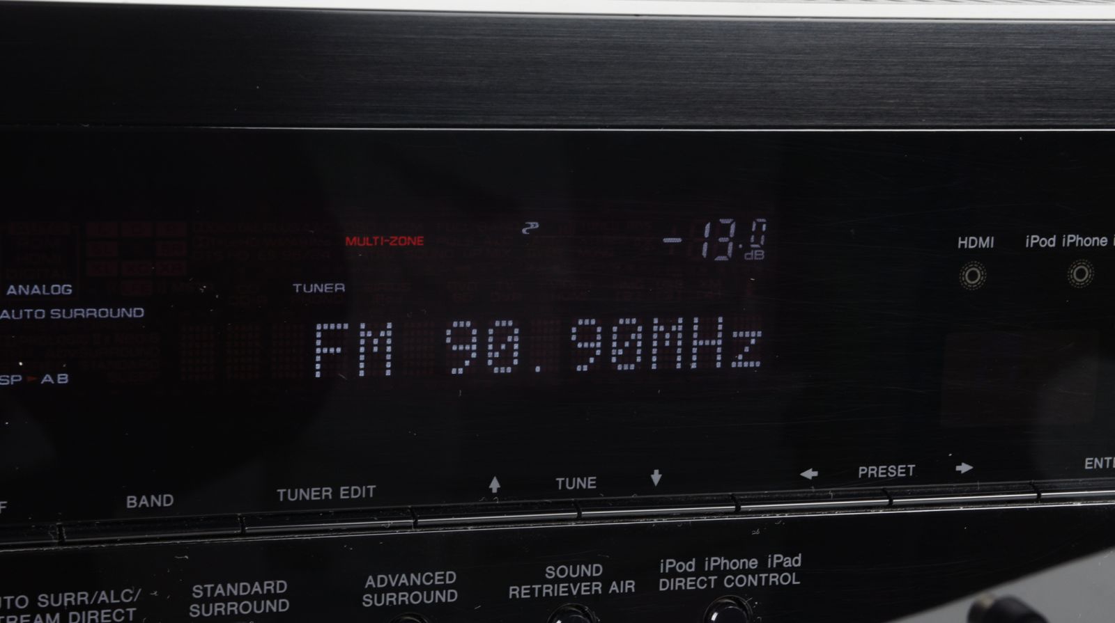 Pioneer_VSX-921-K_7.1_Heimkino_Receiver_Schwarz_mit_Mikrofon_12
