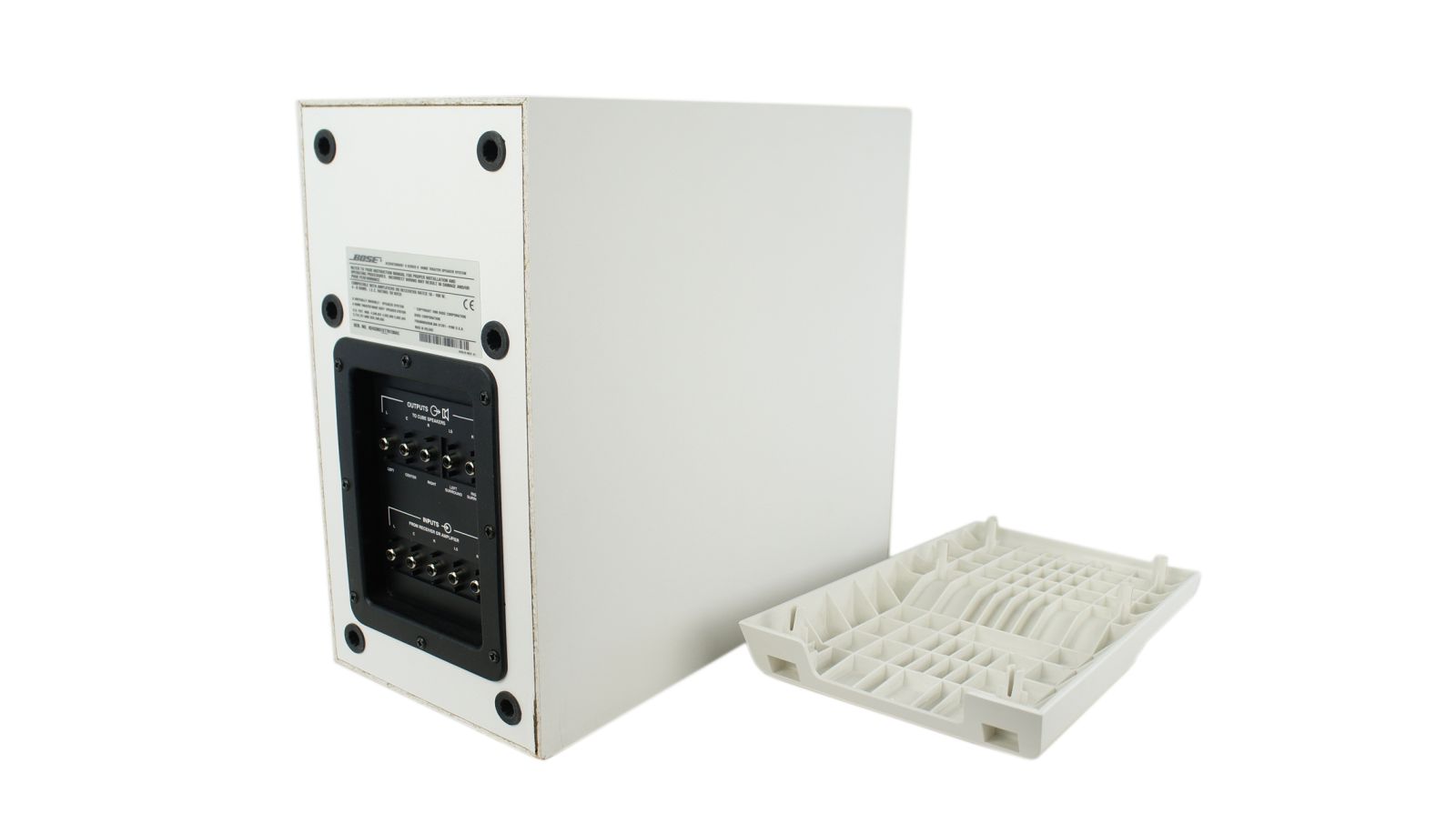 Bose_Acoustimass_6_Series_II_Heimkino-System_Subwoofer_Weiss_03