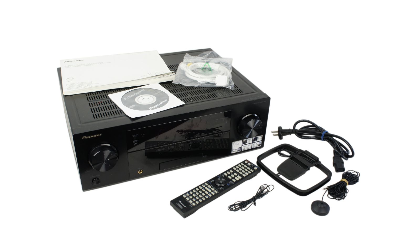 Pioneer_VSX-922-K_Netzwerk_7.1_AV-Receiver_Schwarz_mit_Mikrofon