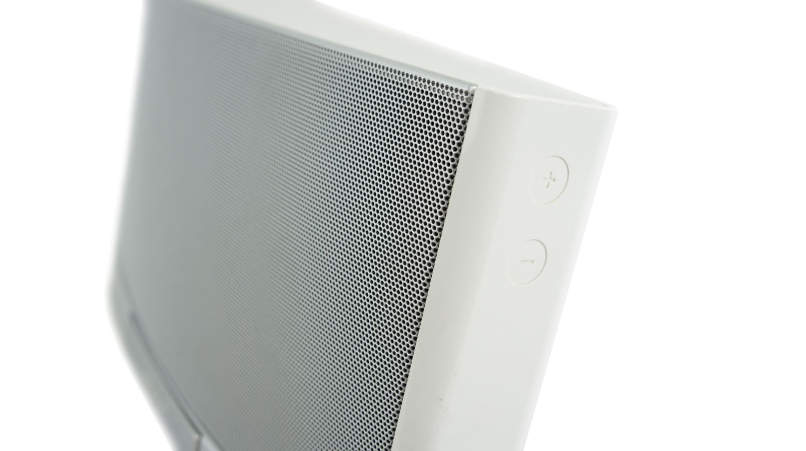 Bose_SoundDock_Portable_Digital_Music_System_Weiss_08