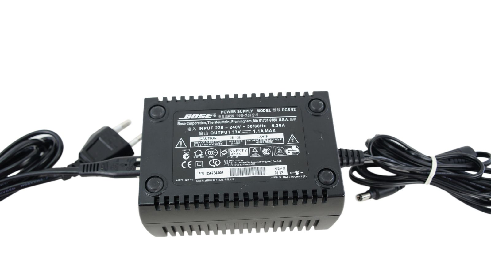 Bose_Lifestyle_18_AV_18_AV18_Media_Center_mit_ADAPTiQ_Bose_08